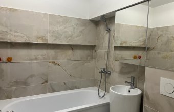 Închiriere apartament 2 camere ,B-dul Traian zona Pizza Plus