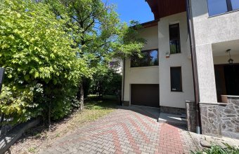 Casa de vanzare central ,Victor Babes zona Spitalul de Pneumoftiziologie TBC
