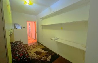 Apartament 3 camere, Dobrogei ,Scoala 3 Dimitrie Cantemir