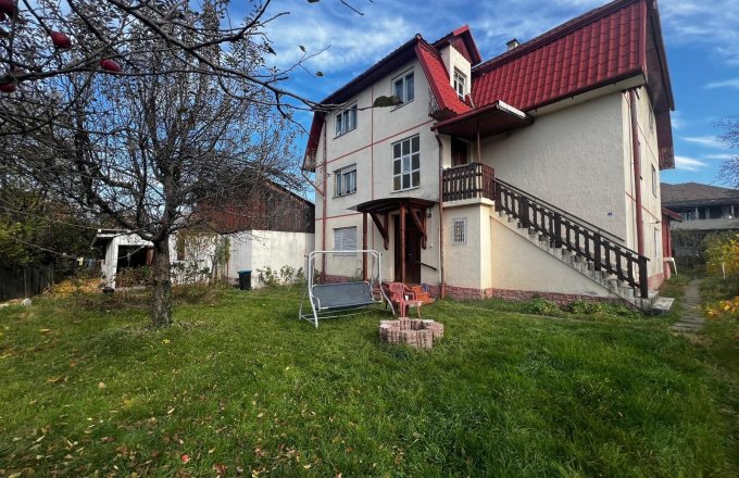 Casă individuală ,P+2 ,teren 565 mp ,Vasile Alecsandri