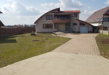 Casă individuală , Lăpușel ,25 ari teren