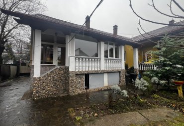 Casă individuală zona Victoriei ,central ,teren 216 mp,se acceptă si schimb cu apartament etaj intermediar