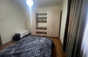 Apartament de închiriat 2 camere ,central George Cosbuc ,etaj 1