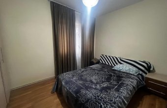 Apartament de închiriat 2 camere ,central George Cosbuc ,etaj 1
