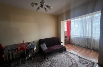 Apartament de închiriat 2 camere ,central George Cosbuc ,etaj 1