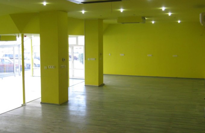 Spatiu de vânzare ultracentral , Bilascu Baia Mare ,ideal cabinet medical