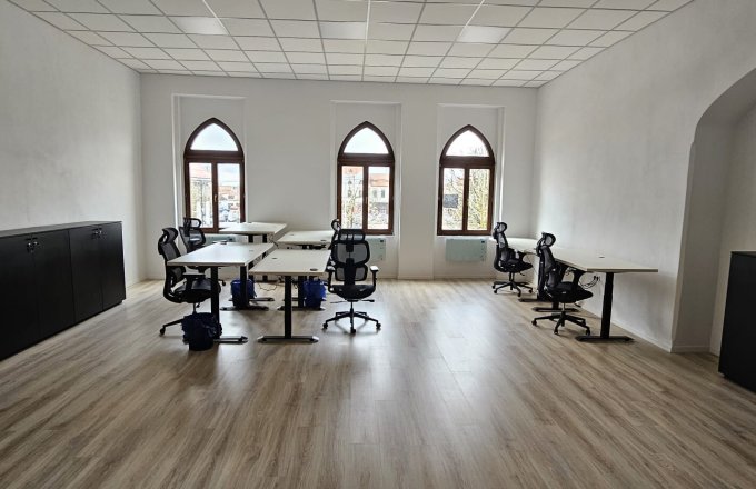 Spatii comerciale /birouri Centru Istoric-Log Out