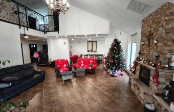 Casă spațioasă P+M cu 15 ari de teren, garaj dublu și finisaje de calitate – Hideaga