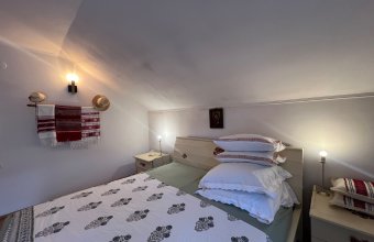 Casă cochetă , parter cu mansardă ,12 ari de teren , Tăuții Măgherăuș ,peisaj superb