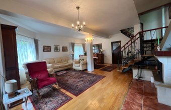 Casă cochetă , parter cu mansardă ,12 ari de teren , Tăuții Măgherăuș ,peisaj superb