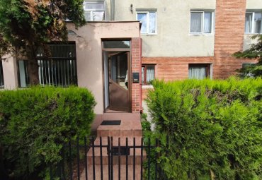 Apartament spațios cu 2 intrări, curte privată – 81 mp utili – la 50 m de Facultatea de Nord, Baia Mare