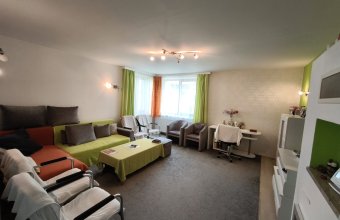 Casă de vânzare în centrul orașului – aproape de Centrul Nou și Centrul Vechi