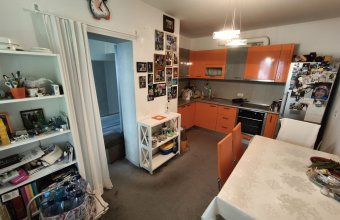 Casă de vânzare în centrul orașului – aproape de Centrul Nou și Centrul Vechi