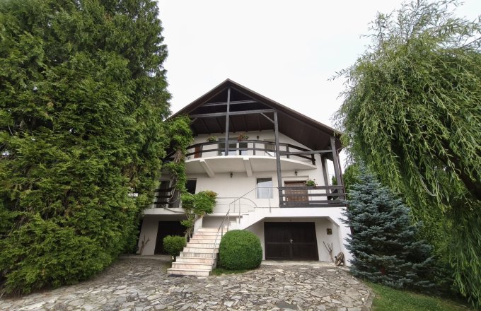 Casă cu finisaje premium și teren de până la 25 ari – în Baia Mare, aproape de toate facilitățile