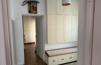 Casă renovată complet, gata de mutat — în inima centrului istoric Baia Mare!