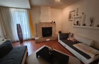 Proprietate cu 20 de camere şi 11 ari de teren lângă Stadionul Baia Mare – ideală pentru pensiune, centru medical, azil