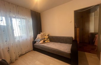 Apartament 2 camere ,decomandat ,etaj 3, Center Nemes ,b-dul Regele Ferdinand