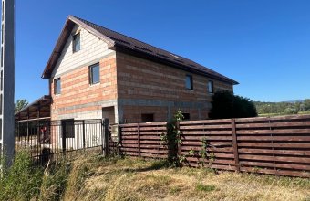 Constructie la rosu Săcălășeni ,Maramureș,ideal pensiune ,dezvoltare turistică