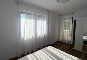 Prima închiriere-2 camere Centrul vechi,loc de parcare inclus