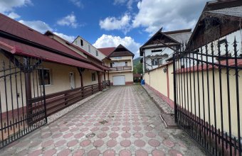 Casă Tăutii de Sus ,la drum principal pozitie excelentă ,462 mp teren