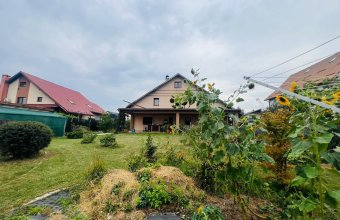 Casă solidă Săsar la cheie ,zona Vama , teren 10 ari ,la 3 min de Baia Mare