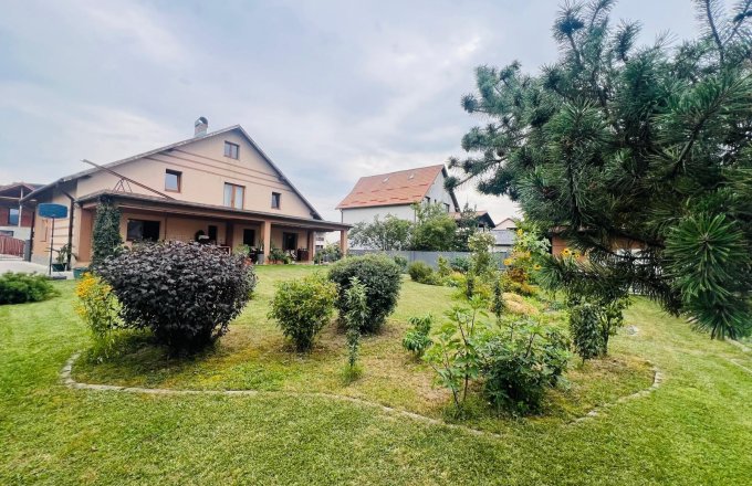Casă solidă Săsar la cheie ,zona Vama , teren 10 ari ,la 3 min de Baia Mare