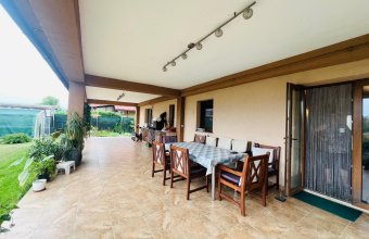 Casă solidă Săsar la cheie ,zona Vama , teren 10 ari ,la 3 min de Baia Mare