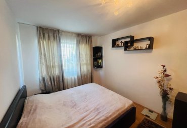 Apartament 2 camere cu balcon ,etaj 3 -cartier Săsar ,zona Pizza Albina
