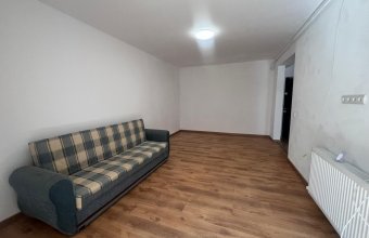 Apartament 2 camere ,Victoriei -zona Mărul de Aur ,parter cu loc de parcare