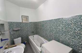 De vânzare: Apartament cu 3 camere și curte privată – 87 mp utili, Baia Mare