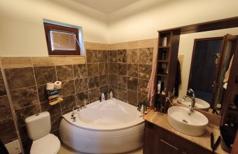 De vânzare: Casă P+M cu teren 735 mp – Baia Mare