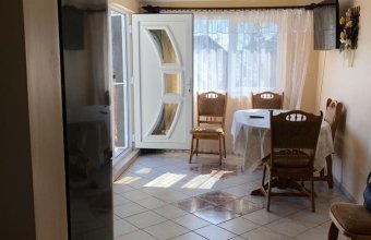 De vânzare: Casă cu livadă – sat Odăști, comuna Băsești, jud. Maramureș