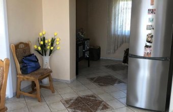 De vânzare: Casă cu livadă – sat Odăști, comuna Băsești, jud. Maramureș