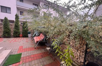 Apartament 3 camere , parter cu gradina proprie