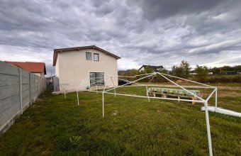 Casă Mocira ,parter + mansardă , 6 ari teren,finisată ,schimb