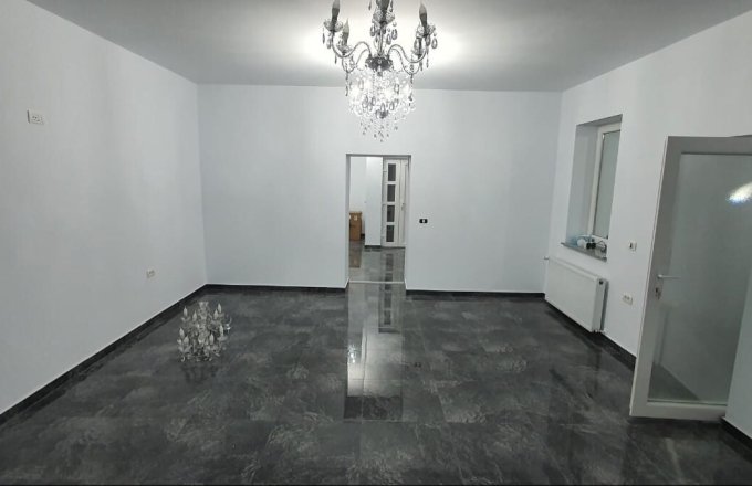 De vânzare Spațiu comercial cu chiriași activi Baia Mare zona Centru Vechi