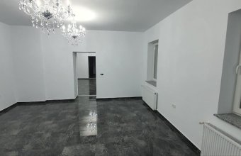 De vânzare Spațiu comercial cu chiriași activi Baia Mare zona Centru Vechi