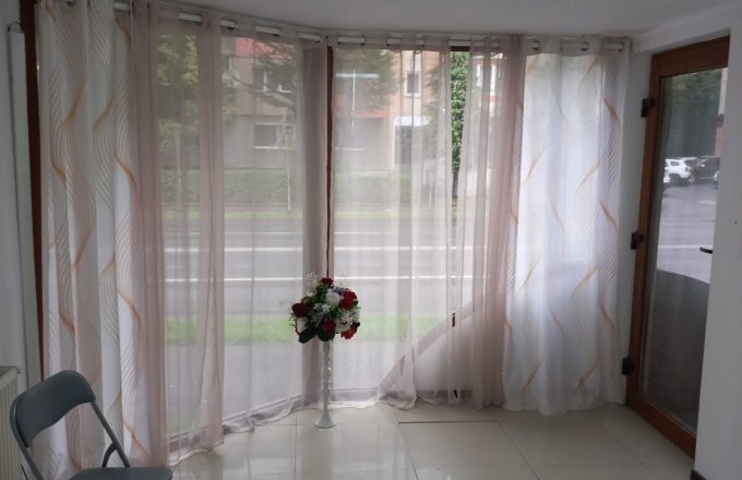 Inchiere-spatiu comercial ,vad comercial , 26 mp
