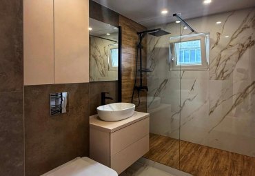 Etaj 2 ,decomandat 2 camere ,55 mp, renovat integral