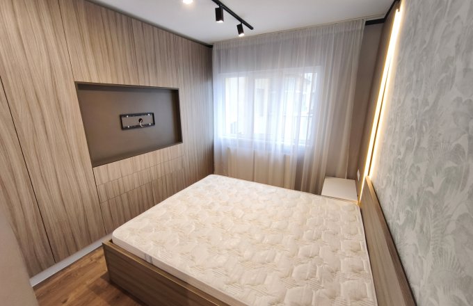 Apartament 2 camere - Oituz, Baia Mare etaj 1, complet renovat