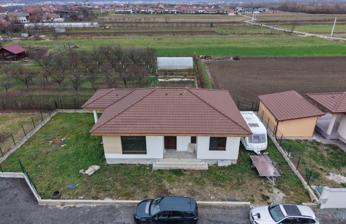 Casă modernă, 129 mp utili, în loc. Săsar