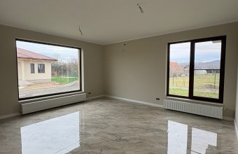 Casă modernă, 129 mp utili, în loc. Săsar