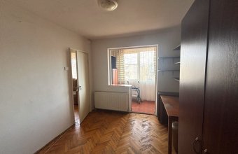 Apartament cu 2 camere - str. Cuza Voda, semidecomandat, zonă liniștită