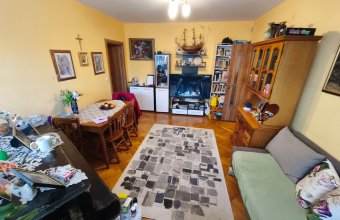 Apartament cu garaj inclus, 3 camere, situat în Baia Mare, pe strada George Coșbuc Aleea cu Castani