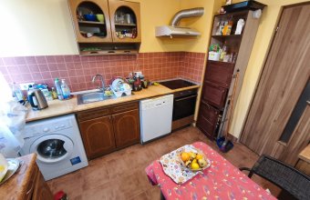 Apartament cu garaj inclus, 3 camere, situat în Baia Mare, pe strada George Coșbuc Aleea cu Castani