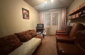 Vintage apartament 4 camere, B-dul București / Regele Mihai,decomandat etaj 2