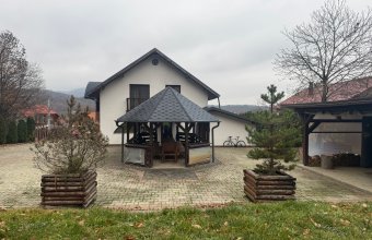 Casă parter+mansardă, Tăuții Măgherăuș ,teren 20 arii lângă pădure