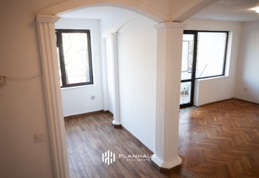 Apartament ultracentral 3 camere, zona Bilascu ,etaj 2