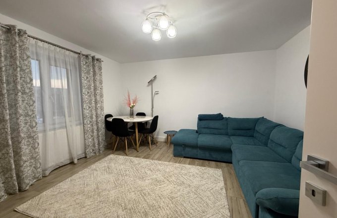 Apartament 2 camere,etaj 1 zona piata agroalimentară