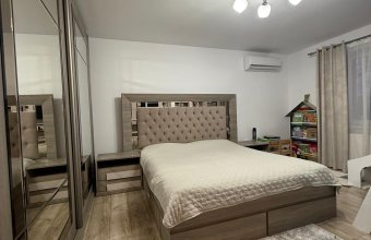 Apartament 2 camere,etaj 1 zona piata agroalimentară